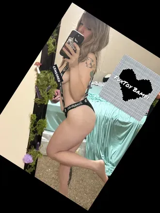 OnlyFans account  little_fuxtoybambi avatar 1