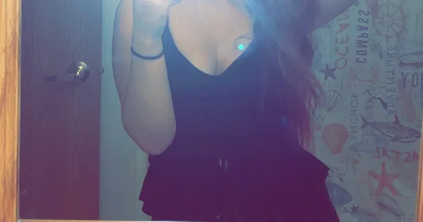OnlyFans cuenta nicoleknight1995 avatar 1