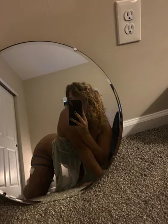 OnlyFans cuenta onlyfans-miaj3883 header 2