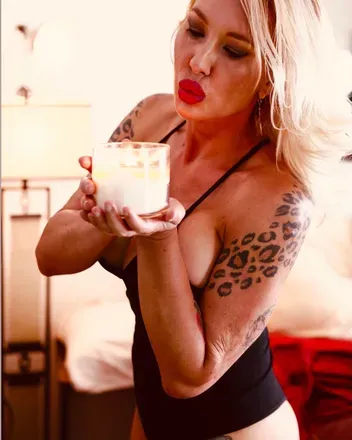 OnlyFans account  kimtomaska avatar 1