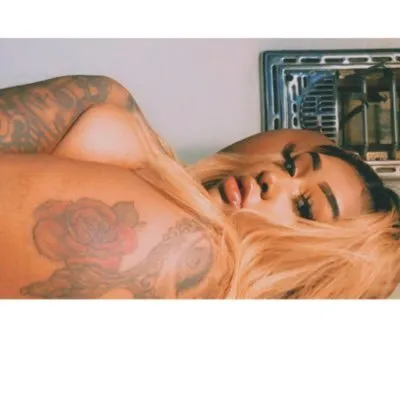 OnlyFans cuenta voodoo.pussy header 2