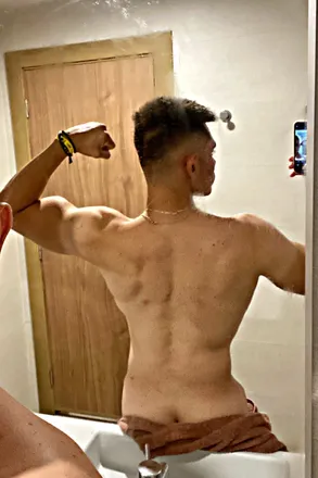 OnlyFans cuenta erickarmasjr header 2