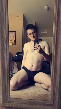 OnlyFans cuenta nerdybiboi avatar 1