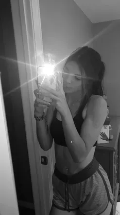 OnlyFans cuenta gabi_syn avatar 1