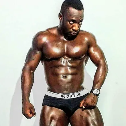 OnlyFans cuenta rich_garcia92 header 2