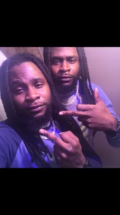 OnlyFans cuenta chocolate_twins header 2