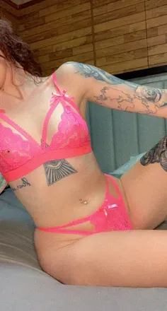 OnlyFans cuenta tattedbaddie2213 header 2