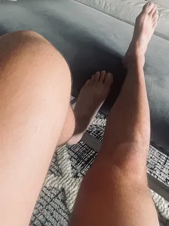 OnlyFans account  legbro avatar 1