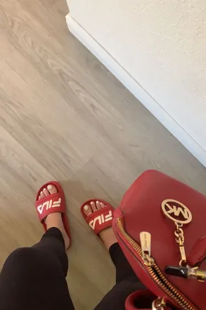 OnlyFans cuenta purtyfeet101 avatar 1