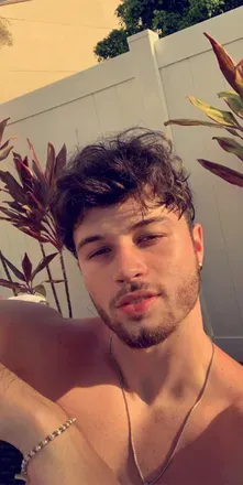 OnlyFans account  ffeelliippeee avatar 1