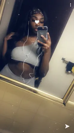 OnlyFans account  excuse_my_beauty215 header 2