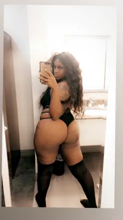 OnlyFans cuenta perfectlypeeled header 2