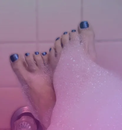 OnlyFans account  pixie_piggies_85 header 2