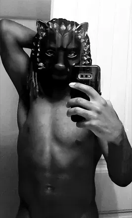 OnlyFans cuenta youngkingsumax avatar 1