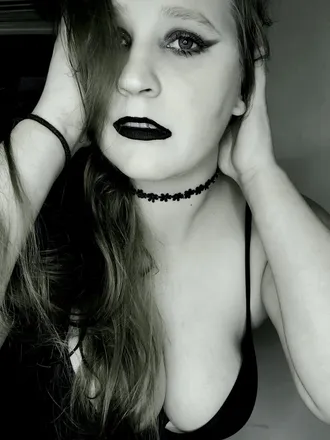 OnlyFans cuenta subbygam3girl32 header 2
