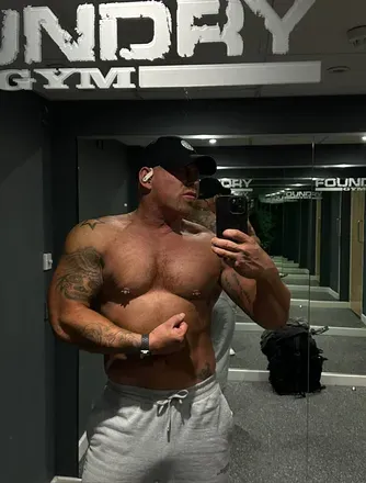 OnlyFans cuenta leigh-eddie header 2