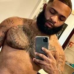 OnlyFans cuenta fitnesspapi215 avatar 1