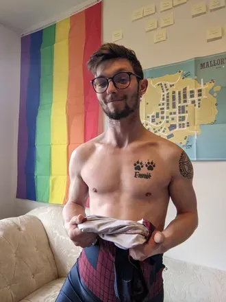 OnlyFans account  nerdclad avatar 1