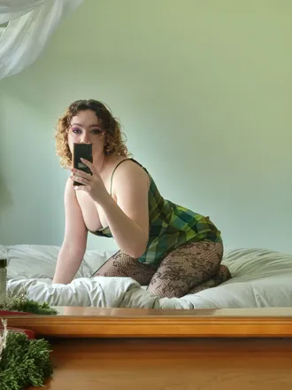 OnlyFans account  yourprincessmeira header 2