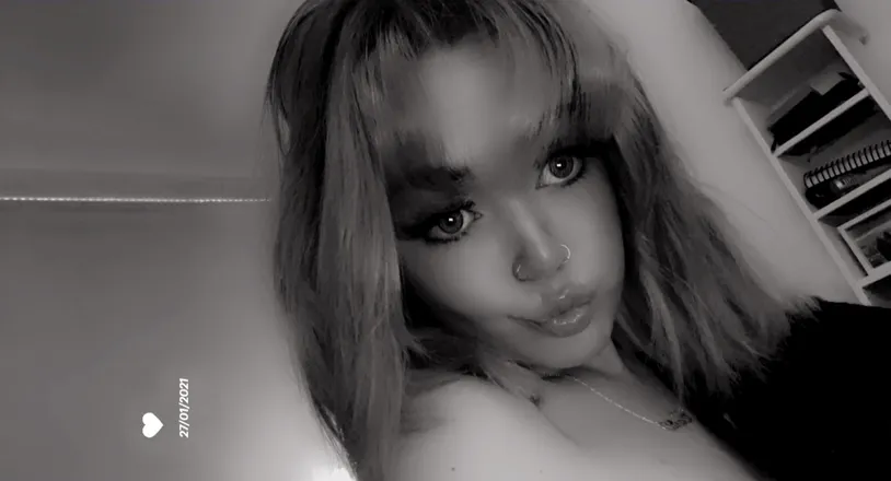 OnlyFans cuenta caraarosee header 2