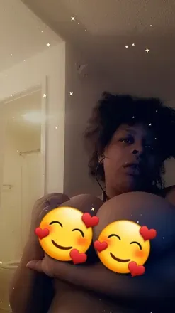 OnlyFans account  carmelchiann97 avatar 1