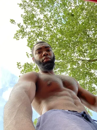 OnlyFans cuenta p.g.adffad header 2