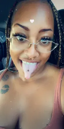 OnlyFans account  uchi_redd avatar 1