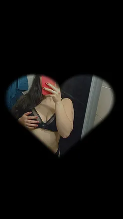OnlyFans cuenta girl_favorite header 2
