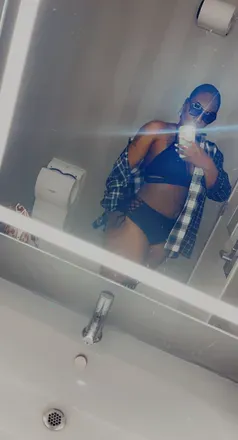 OnlyFans cuenta prettybrown773 avatar 1