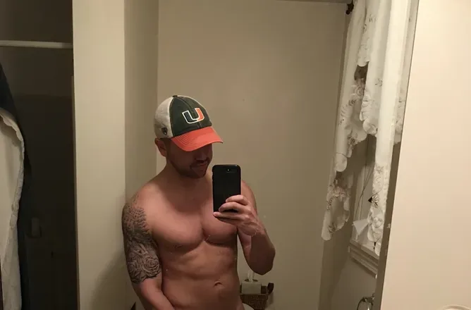 OnlyFans account  tuckwill33 avatar 1