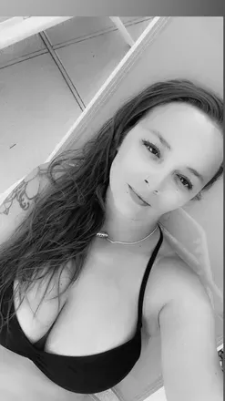 OnlyFans cuenta bash1017 header 2