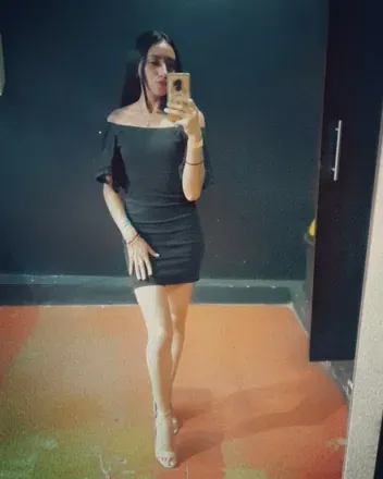 OnlyFans account  carolinahn avatar 1