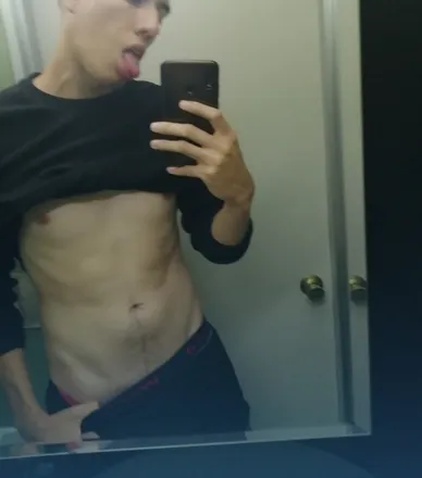 OnlyFans cuenta yourfavoriteboy23 avatar 1