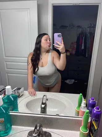 OnlyFans cuenta trinaaaa1313 avatar 1