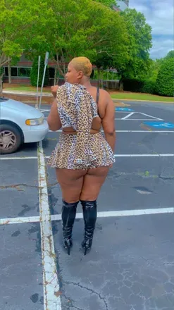 OnlyFans account  thesnakthatsmilesbak avatar 1