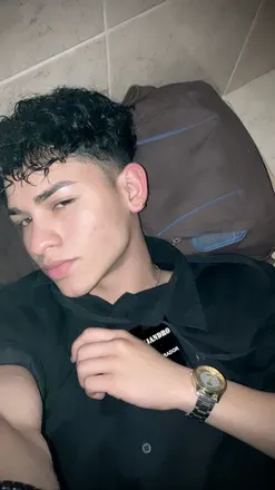 OnlyFans cuenta alejo.zaens0 avatar 1