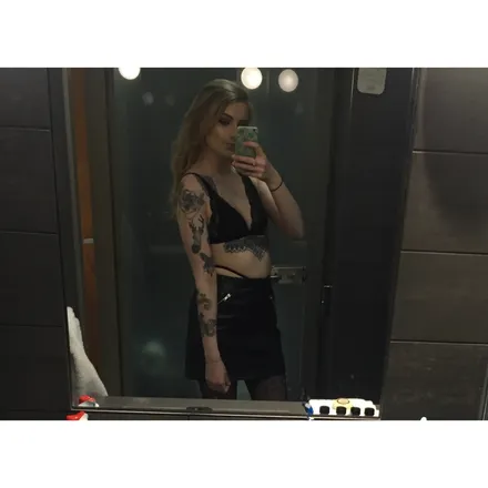 OnlyFans account  ariam header 2