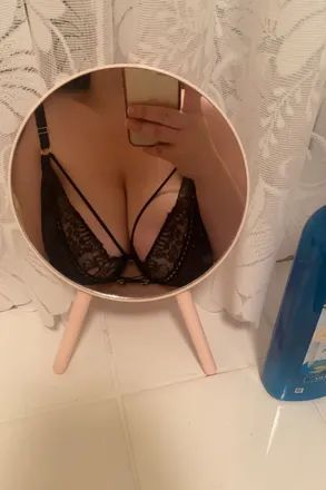 OnlyFans cuenta megan1754 header 2