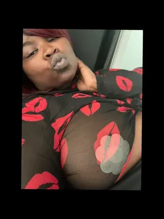 OnlyFans cuenta niamilkmarie avatar 1