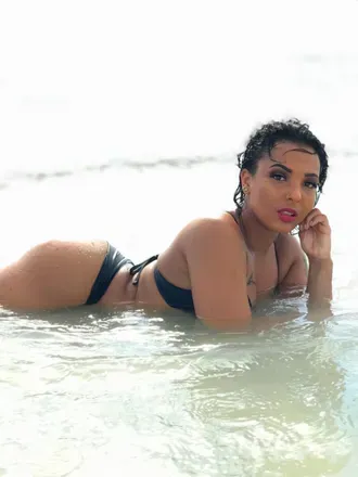 OnlyFans cuenta thickyvicky1897 header 2