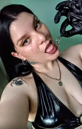 OnlyFans cuenta darkvelvet1 avatar 1
