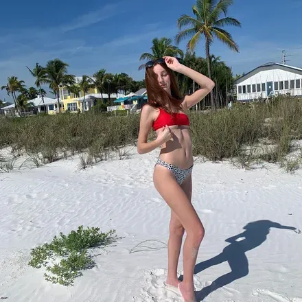 OnlyFans cuenta kirstencastana avatar 1