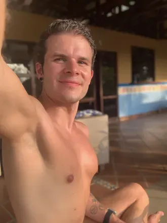 OnlyFans account  alexunterwegs avatar 1