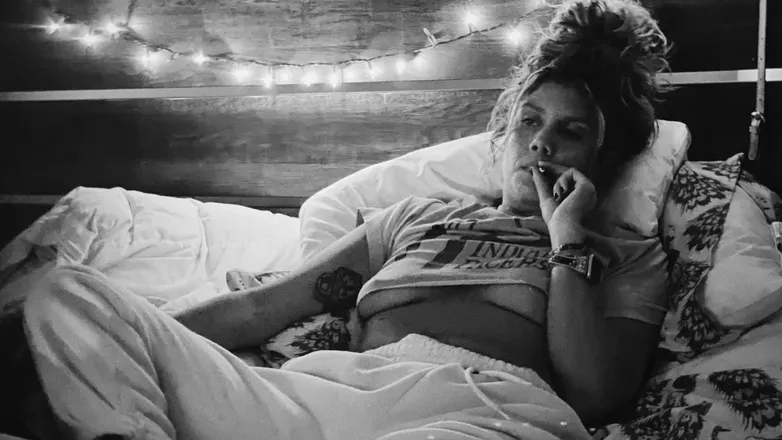 OnlyFans cuenta missraedayton header 2