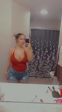OnlyFans account  khitkat avatar 1