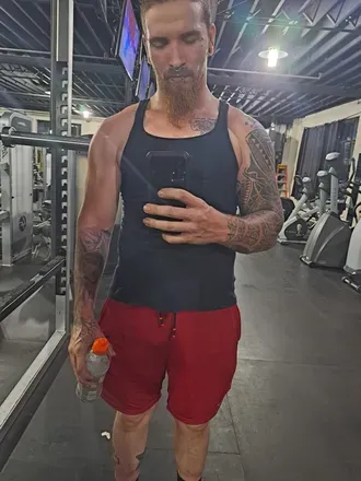 OnlyFans account  grizzlyboy94 avatar 1