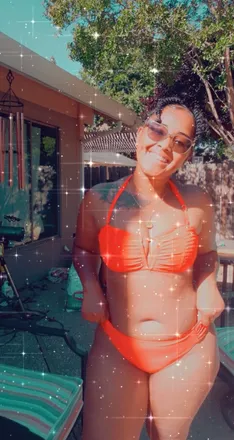 OnlyFans account  legitmomazzz header 2