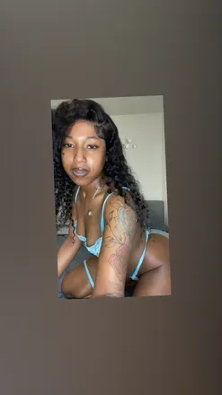 OnlyFans account  blusrt avatar 1