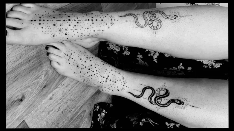 OnlyFans cuenta inked-feet header 2