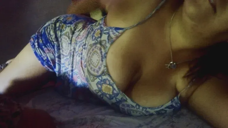 OnlyFans account  youronlyayraaaa header 2